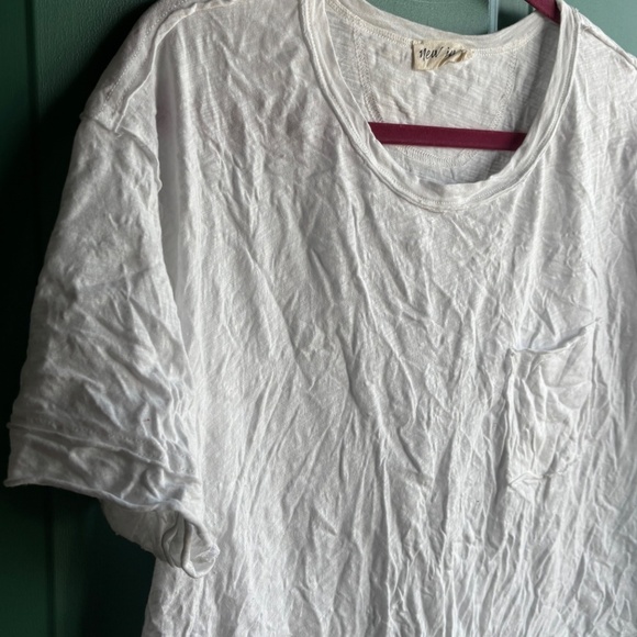 New In XL white tshirt great condition - Picture 3 of 6